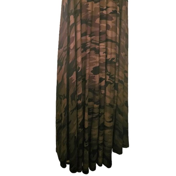 NWT | Fabulous | HTF | Hi/Lo Camo | V-Neck Maxi | Elasticized waist | Size: 3XL - Picture 8 of 15